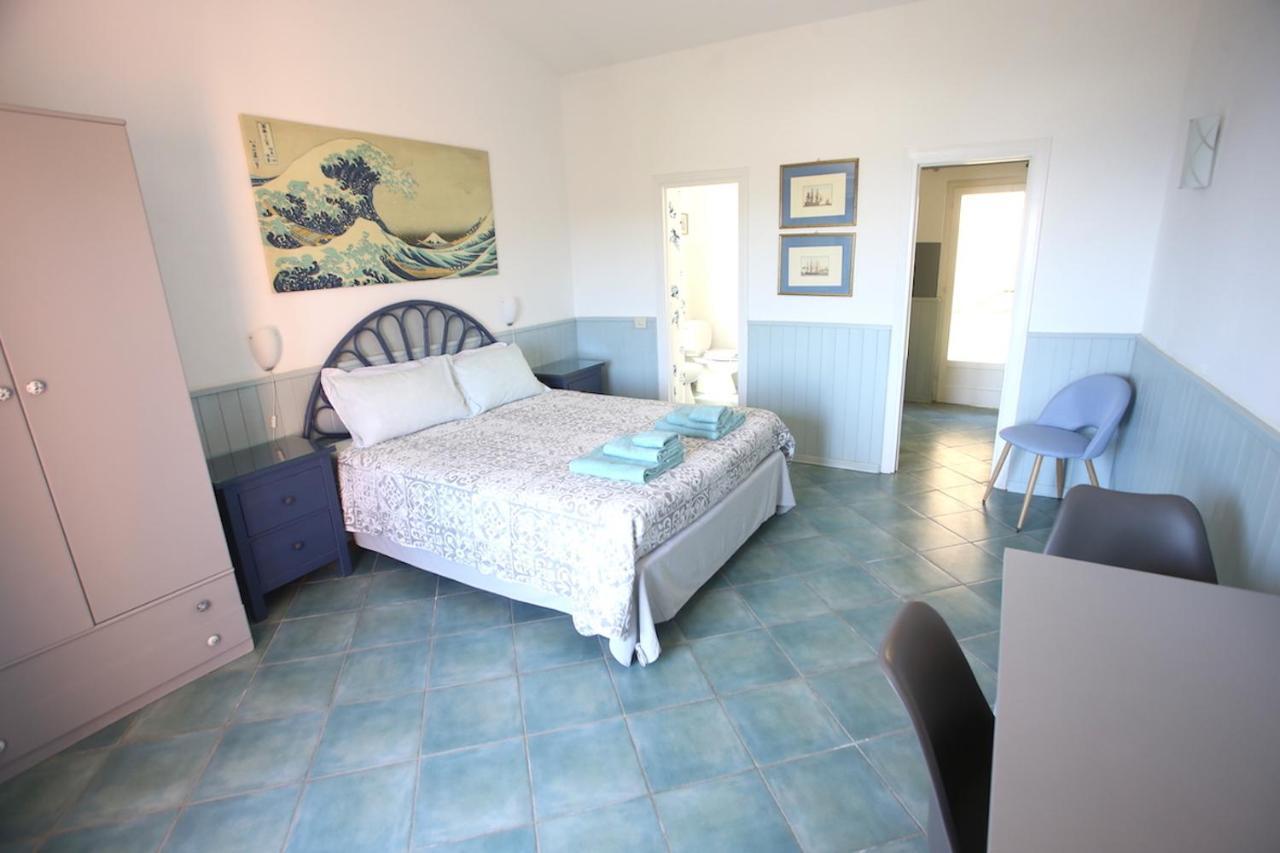 Ca' La Stella Sea-View Apartments Порт-Аццурро Экстерьер фото